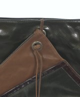 Pauric Sweeney（ポーリックスウィーニー）ショルダーバッグ カーキ サイズ:- レディース/2200625250028