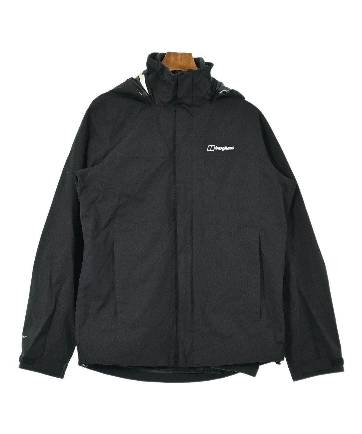 た The adidas ZX 8000 GORE-TEX Golf Appears in 'Core Black