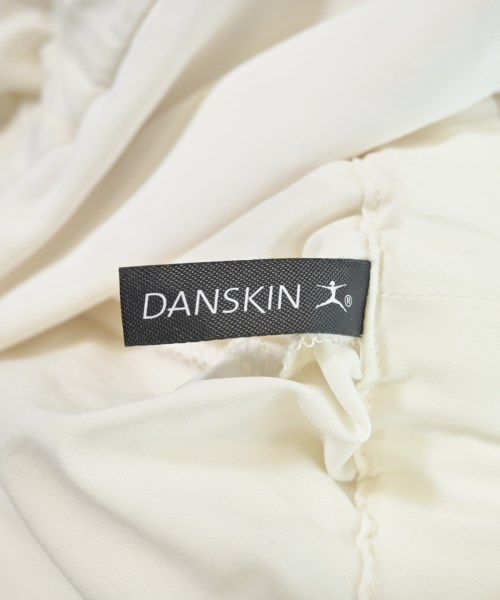 DANSKIN（ダンスキン）ショートパンツ 白 サイズ:-(M位) レディース/2200611540140