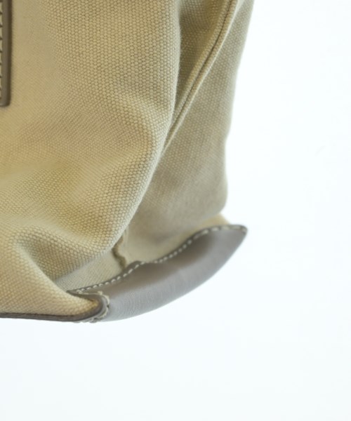 IACUCCI（イアクッチ）ショルダーバッグ ベージュ サイズ:- レディース/2200664095086