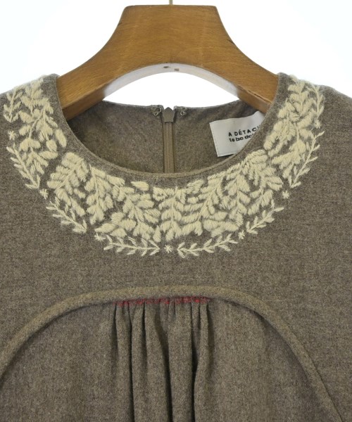 A DETACHER to be detached（アディテーチャートゥビーデタッチド）ワンピース 茶 サイズ:4(XL位) レディース/2200623829660