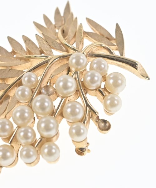 TRIFARI（トリファリ）ブローチ・コサージュ ゴールド サイズ:- レディース/2200616246085