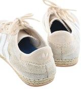 CLOT（クロット）スニーカー ベージュ サイズ:28cm メンズ/2200605588233