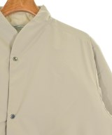 HOUDINI（フーディニ）ダウンジャケット/ダウンベスト ベージュ サイズ:M メンズ/2200618081028