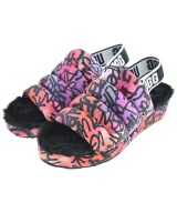 UGG サンダル