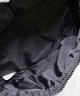 UGG（アグ）ショルダーバッグ 赤 サイズ:- メンズ/2200677156156