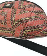 UGG（アグ）ショルダーバッグ 赤 サイズ:- メンズ/2200677156156