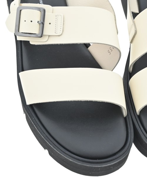 TOSHINOSUKE TAKEGAHARA（トシノスケ　タケガハラ）サンダル 白 サイズ:-(24cm位) レディース/2200648172253