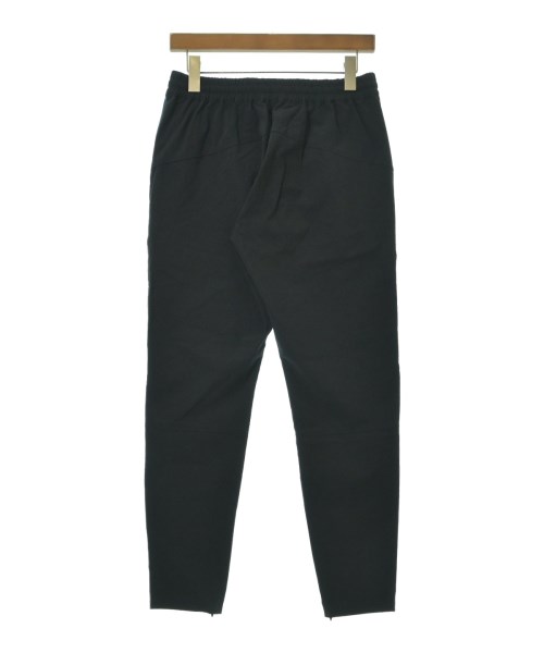 1PIU1UGUALE3 RELAX（ウノピュウノウグァーレトレリラックス）その他 黒 サイズ:S メンズ/2200627623028