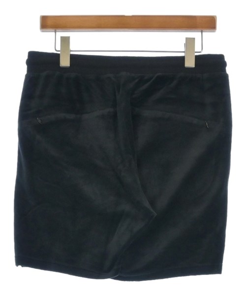 1PIU1UGUALE3 RELAX（ウノピュウノウグァーレトレリラックス）ショートパンツ 黒 サイズ:48(L位) メンズ/2200616496107