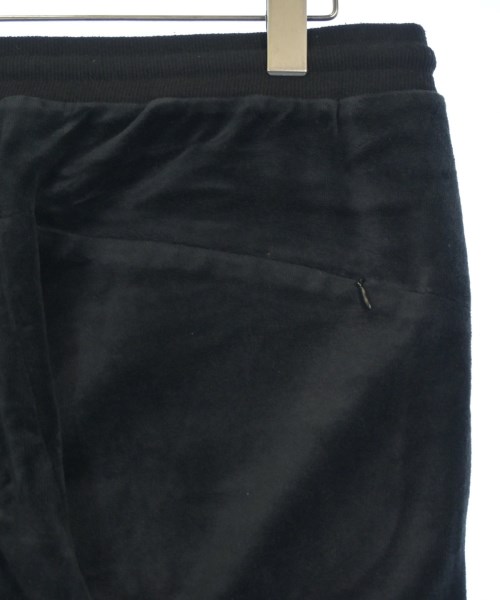 1PIU1UGUALE3 RELAX（ウノピュウノウグァーレトレリラックス）ショートパンツ 黒 サイズ:48(L位) メンズ/2200616496107
