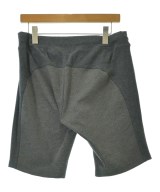 1PIU1UGUALE3 RELAX（ウノピュウノウグァーレトレリラックス）ショートパンツ グレー サイズ:S メンズ/2200660066141