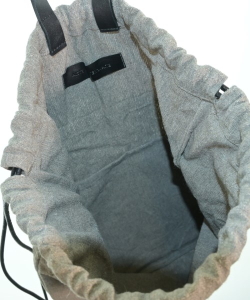 AISTE NESTEROVAITE（アイステネステロバイテ）バックパック・リュック グレー サイズ:- レディース/2200674508088