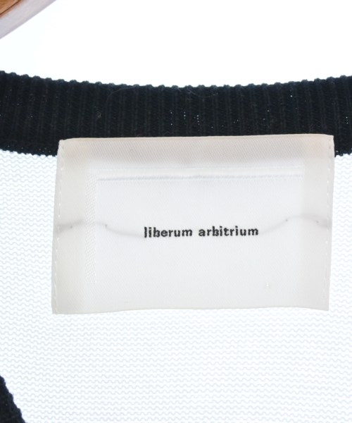 liberum arbitrium（リベルムアルビトリウム）ニット・セーター 白