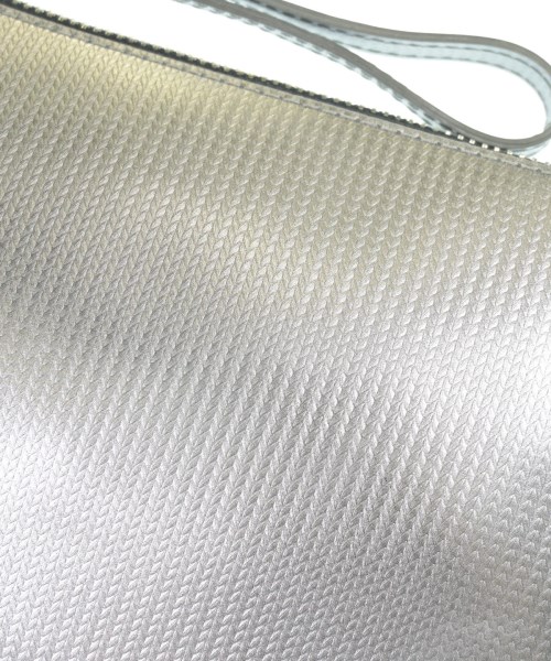 GUM Gianni Chiarini Design（ガムジャン二キアリ―ニデザイン）クラッチバッグ シルバー サイズ:- レディース/2200613623117