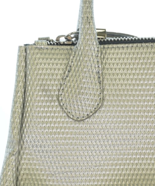 GUM Gianni Chiarini Design（ガムジャン二キアリ―ニデザイン）ハンドバッグ シルバー サイズ:- レディース/2200729444163