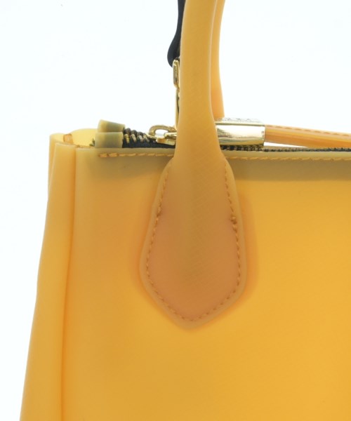 GUM Gianni Chiarini Design（ガムジャン二キアリ―ニデザイン）ハンドバッグ オレンジ サイズ:- レディース/2200729444170