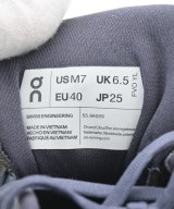 On（オン）スニーカー 紺 サイズ:25cm メンズ/2200677664057