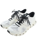 On（オン）スニーカー 白 サイズ:UK5(23.5cm位) メンズ/2200656081080