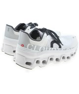 On（オン）スニーカー 白 サイズ:23cm レディース/2200718366131