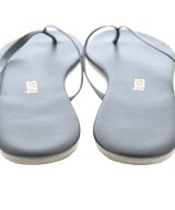 TKEES（ティキーズ）サンダル 黒 サイズ:US7(24cm位) レディース/2200684518077