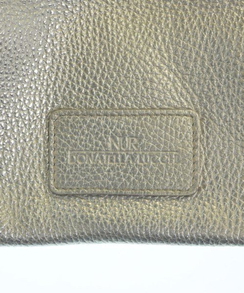 NUR DONATELLA LUCCHI（ヌールドナテッラルッキ）ショルダーバッグ シルバー サイズ:- レディース/2200645801040