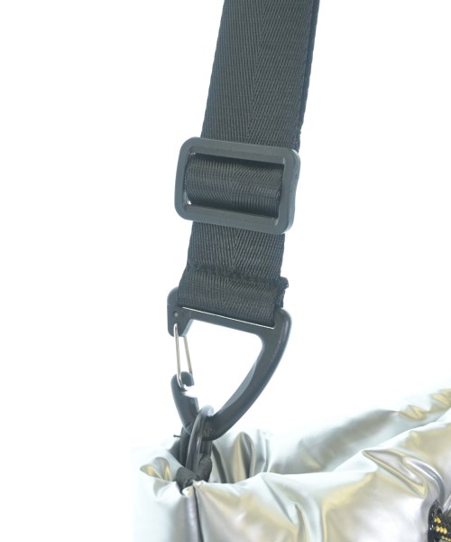 KiU（キウ）ショルダーバッグ シルバー サイズ:- レディース/2200633051044