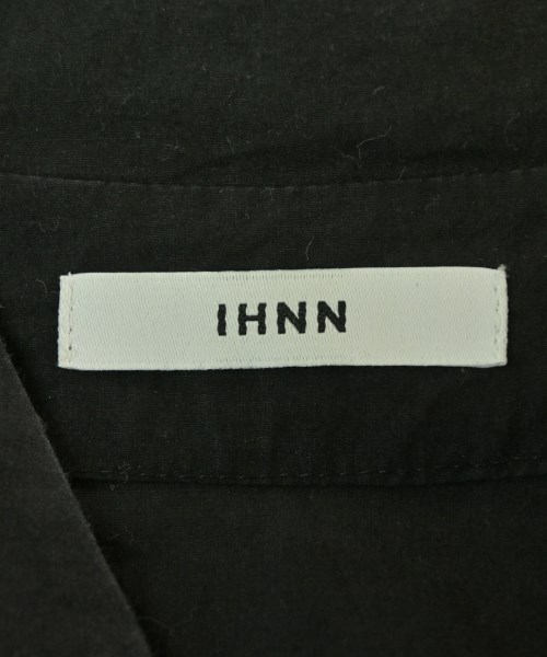 IHNN（イン）ブラウス 黒 サイズ:38(M位) レディース/2200683310047