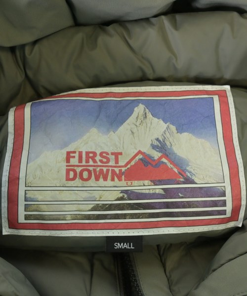 FIRST DOWN（ファーストダウン）ダウンジャケット/ダウンベスト カーキ サイズ:S レディース/2200652395037