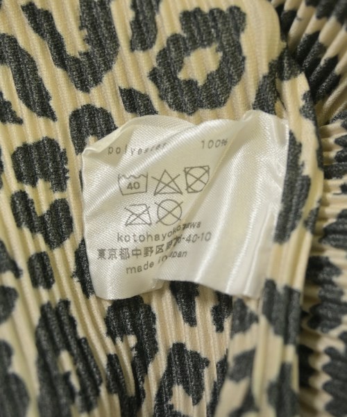 todo kotohayokozawa（トゥードゥー コトハヨコザワ）ワンピース ベージュ サイズ:-(M位) レディース/2200604047083