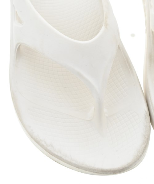OOFOS（ウーフォス）サンダル 白 サイズ:UK6(24.5cm位) レディース/2200643963030
