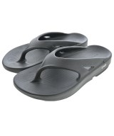 OOFOS（ウーフォス）サンダル 黒 サイズ:8(25cm位) レディース/2200609862285