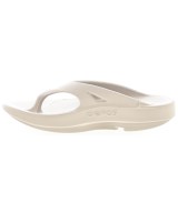 OOFOS（ウーフォス）サンダル ベージュ サイズ:EU38(24.5cm位) レディース/2200677864037
