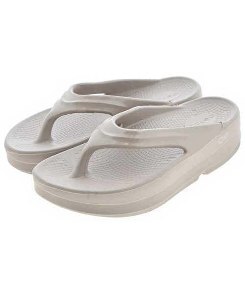 OOFOS(ウーフォス)サンダル ベージュ サイズ:UK7(25.5cm位)/2200699862011