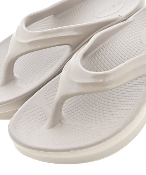 OOFOS（ウーフォス）サンダル ベージュ サイズ:UK7(25.5cm位) レディース/2200699862011