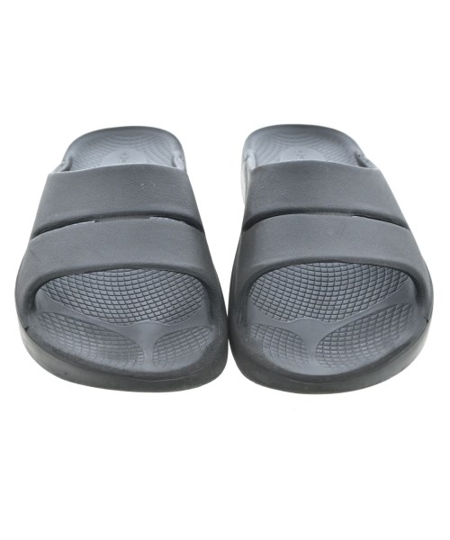 OOFOS（ウーフォス）サンダル 黒 サイズ:US8(25cm位) レディース/2200655984047