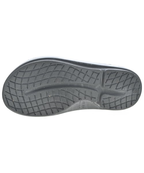 OOFOS（ウーフォス）サンダル 黒 サイズ:US6(24cm位) レディース/2200649934119