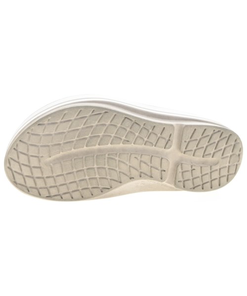 OOFOS（ウーフォス）サンダル ベージュ サイズ:UK6(24.5cm位) レディース/2200659865120