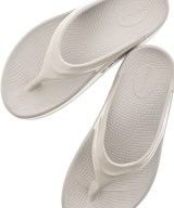 OOFOS（ウーフォス）サンダル ベージュ サイズ:UK6(24.5cm位) レディース/2200659865120