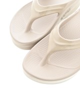 OOFOS（ウーフォス）サンダル ベージュ サイズ:24cm レディース/2200711871014