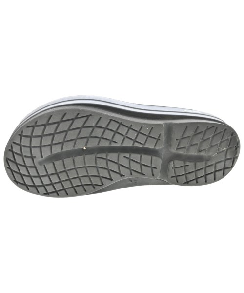 OOFOS（ウーフォス）サンダル 黒 サイズ:EU39(25.5cm位) レディース/2200709954019