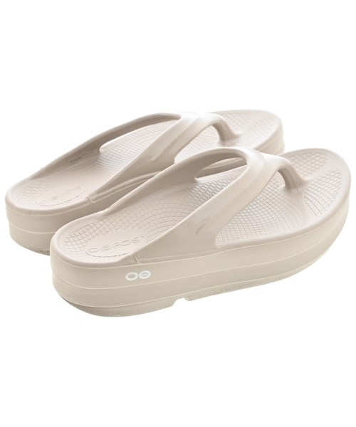 OOFOS（ウーフォス）サンダル ベージュ サイズ:8(25cm位) レディース/2200710131010