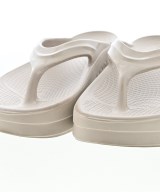 OOFOS（ウーフォス）サンダル ベージュ サイズ:EU39(25.5cm位) レディース/2200713245011
