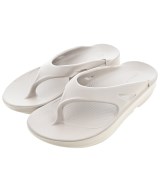OOFOS（ウーフォス）サンダル ベージュ サイズ:7(24cm位) レディース/2200662158059