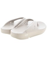 OOFOS（ウーフォス）サンダル ベージュ サイズ:7(24cm位) レディース/2200662158059