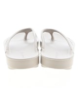 OOFOS（ウーフォス）サンダル ベージュ サイズ:7(24cm位) レディース/2200662158059