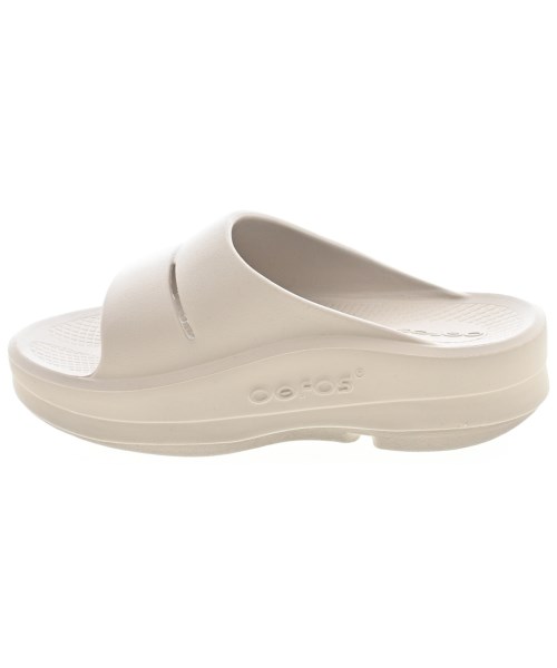 OOFOS（ウーフォス）サンダル ベージュ サイズ:6(23cm位) レディース/2200669952148
