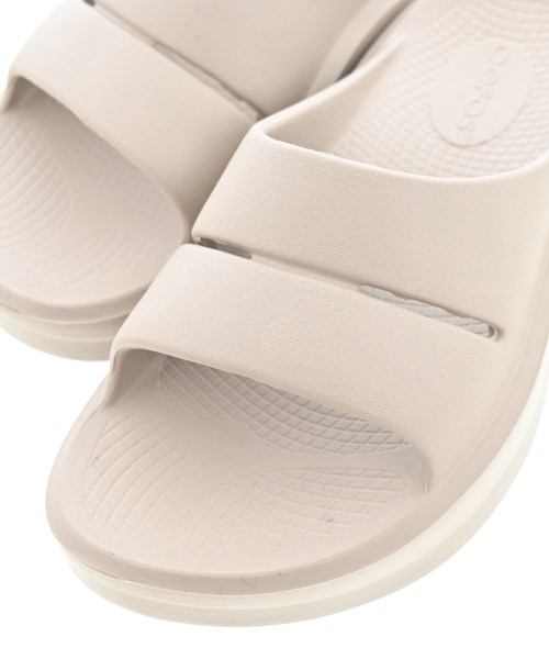 OOFOS（ウーフォス）サンダル ベージュ サイズ:6(23cm位) レディース/2200669952148