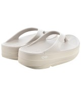OOFOS（ウーフォス）サンダル ベージュ サイズ:UK7(25.5cm位) レディース/2200684618012
