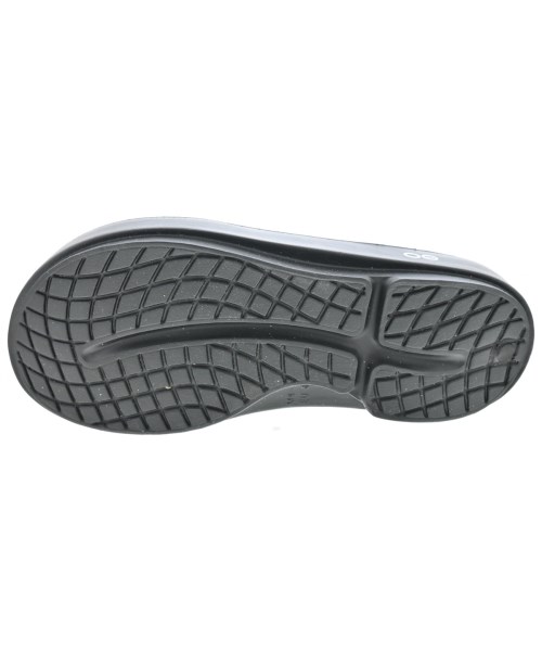 OOFOS（ウーフォス）サンダル 黒 サイズ:UK8(26.5cm位) メンズ/2200682396080